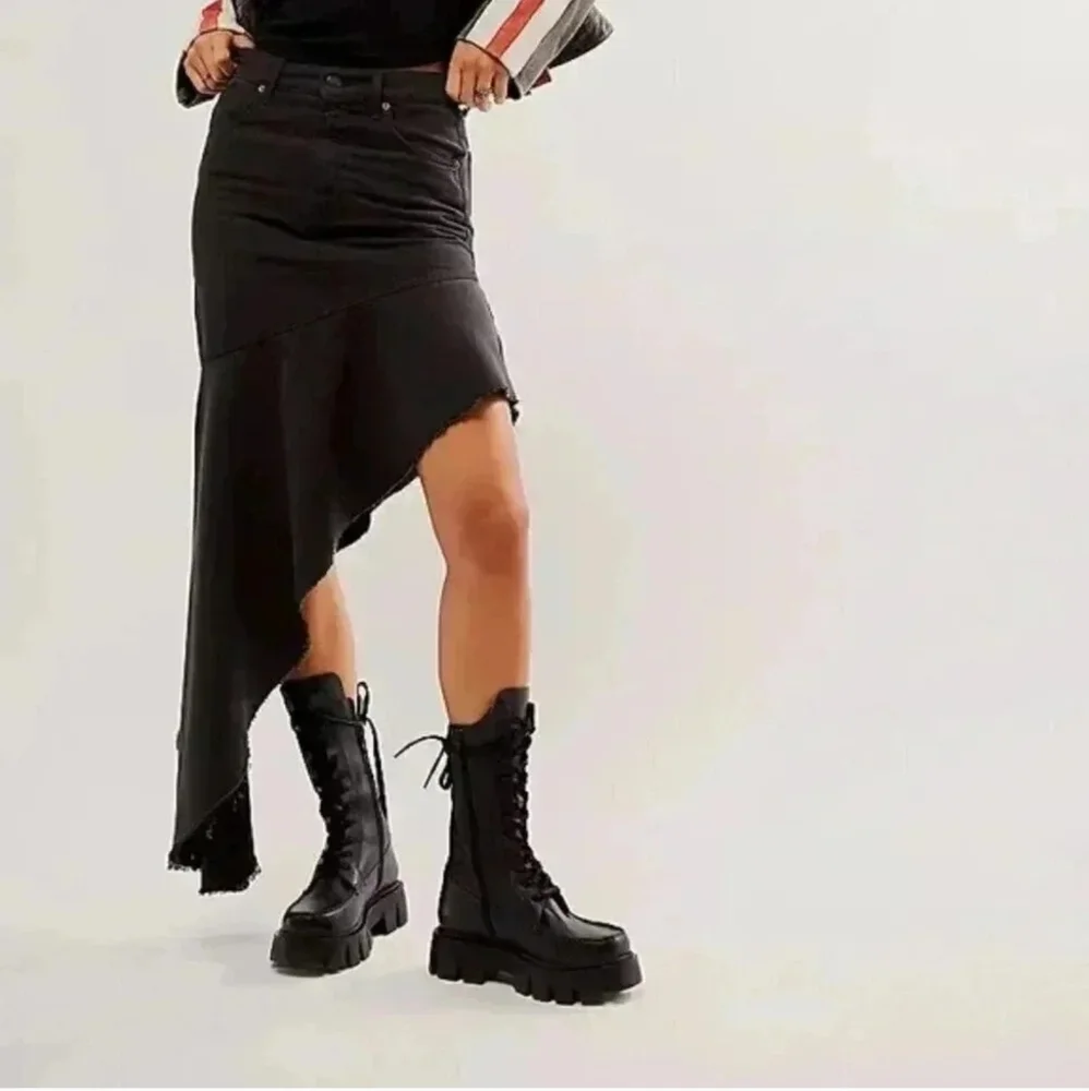 Epic FREE PEOPLE Lug Sole Platform Lace Up Boots